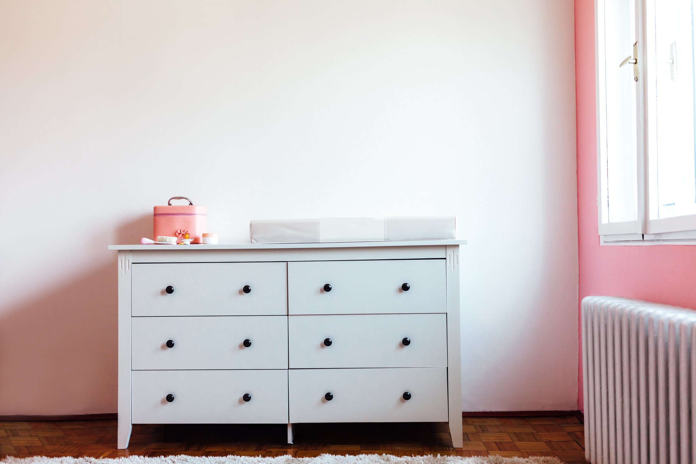 Dresser for dressing babies